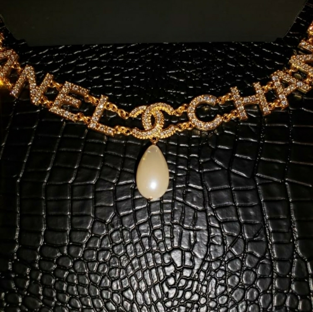 CHANEL Necklace - Picture 7 of 7